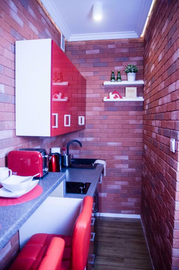 Jacuzzi Apartment Red Краков Экстерьер фото